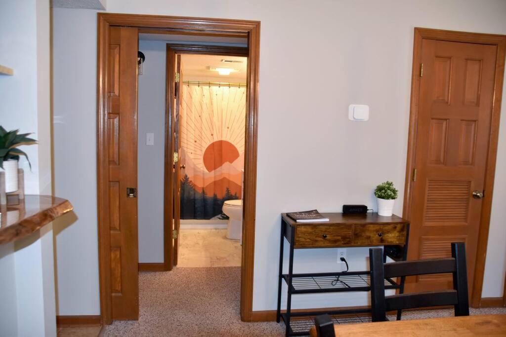 Апартаменти Cozy Mountain Getaway! Mountain Views! 2 Bed, 2 Bath, Sleeps 6 Гатлінбург Екстер'єр фото